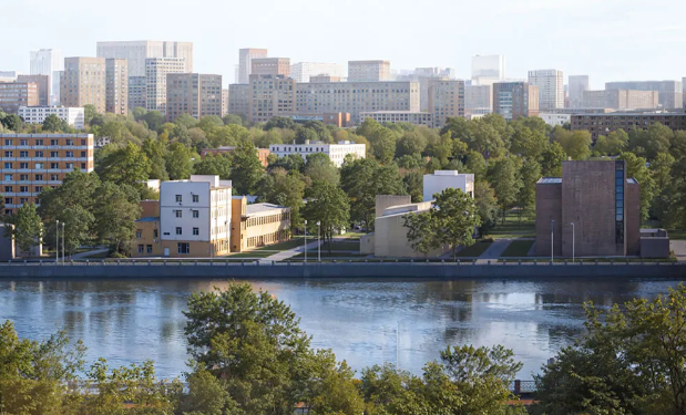 Sino-Russian Synergy: IFE High-Speed Elevators Empower Luxury Residences on the Banks of the Moscow River